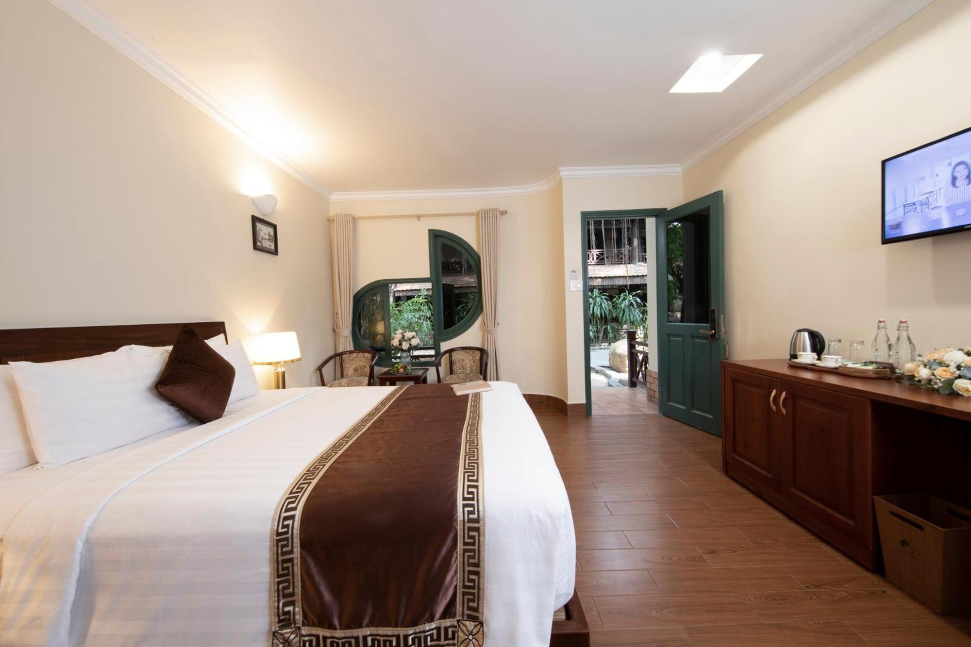 Phuong Nam Resort Thuan An Exterior foto